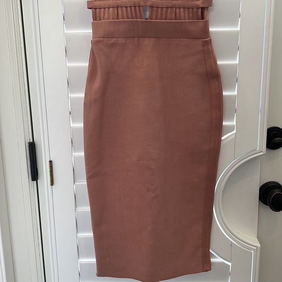 House of CB Tan Dress (XS) - Picture 3 of 8